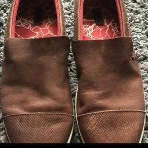 Olukai Aloha Leather Sneakers